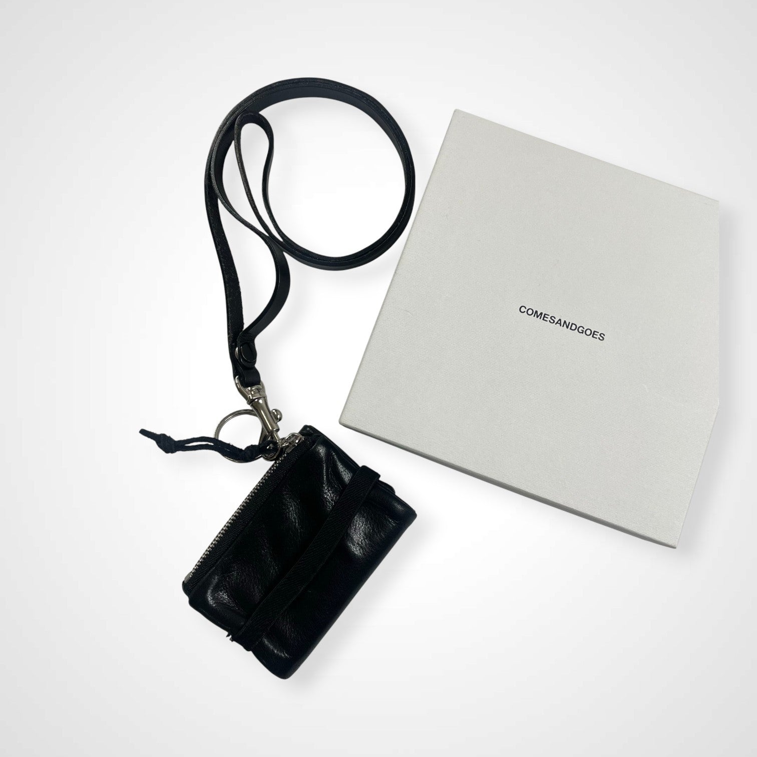 COMES AND GOES カムズアンドゴーズ / comes wallet & neck strap