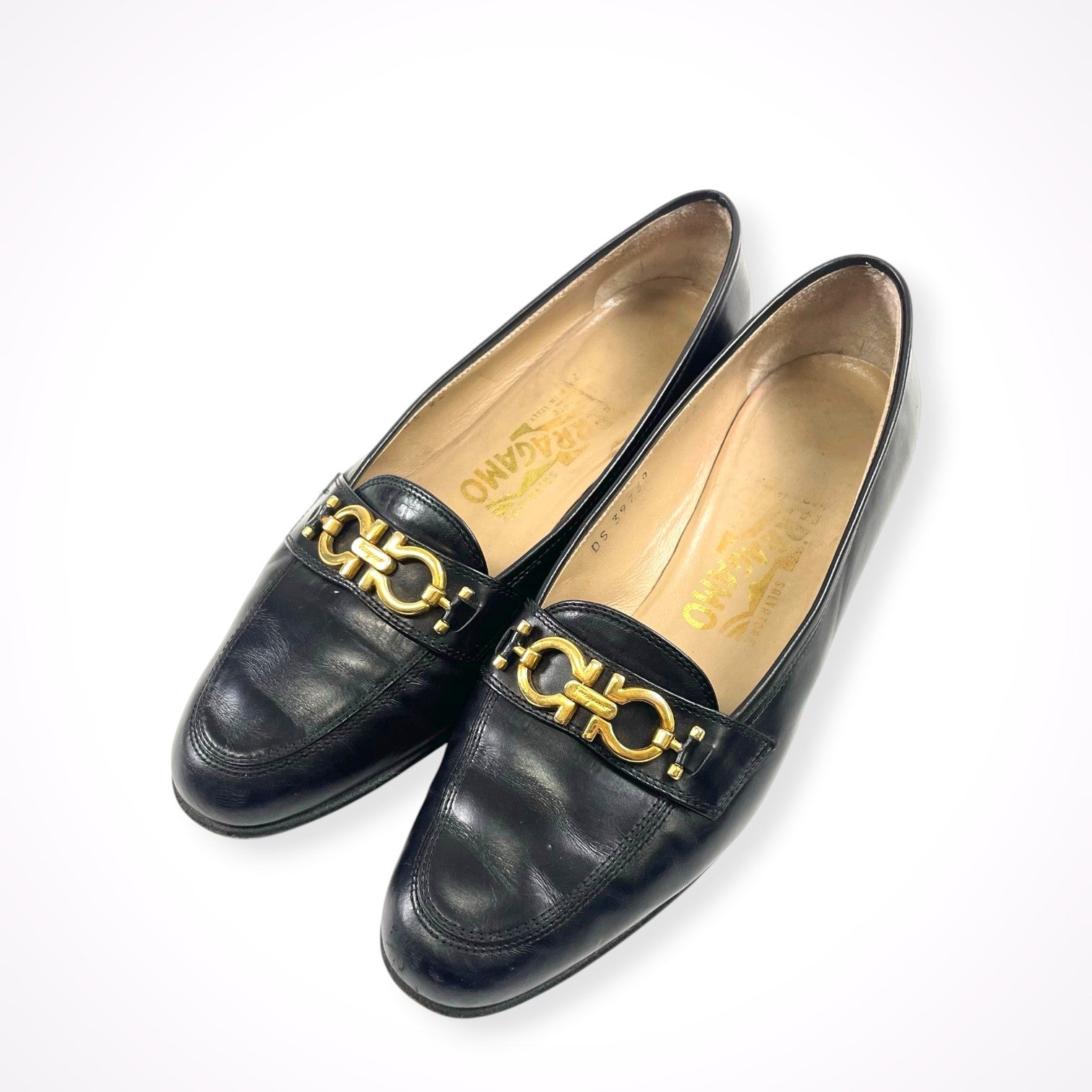 Salvatore Ferragamo ガンチーニ金具　ローファー　バーガンディ Salvatore Ferragamo / ガンチーニレザーローファー SIZE:6 1/2 – BAUM