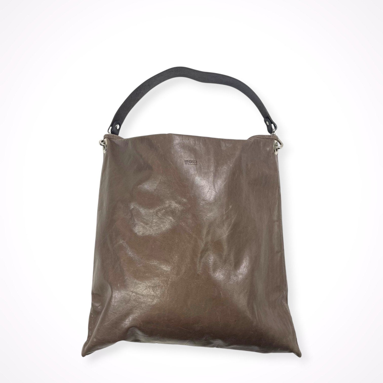 るんるん【新品】m0851・ANILINE DUFFLE SHOULDER m0851 / アニリンレザー ワンショルダーレザーバッグ 参考定価：65,000