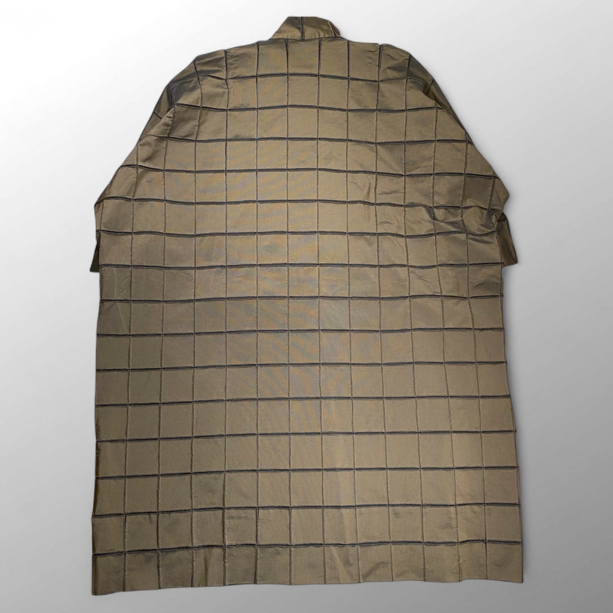 【ユニセックス】 A-POC ABLE ISSEY MIYAKE エイポック エイブル イッセイミヤケ / TYPE-O 002 スチームストレッチ グリッドライトコート ブラウン SIZE：1