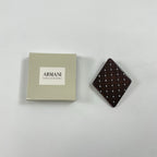 GIORGIO ARMANI / ダイヤ型クリスタルブローチ 参考定価：60,000程度