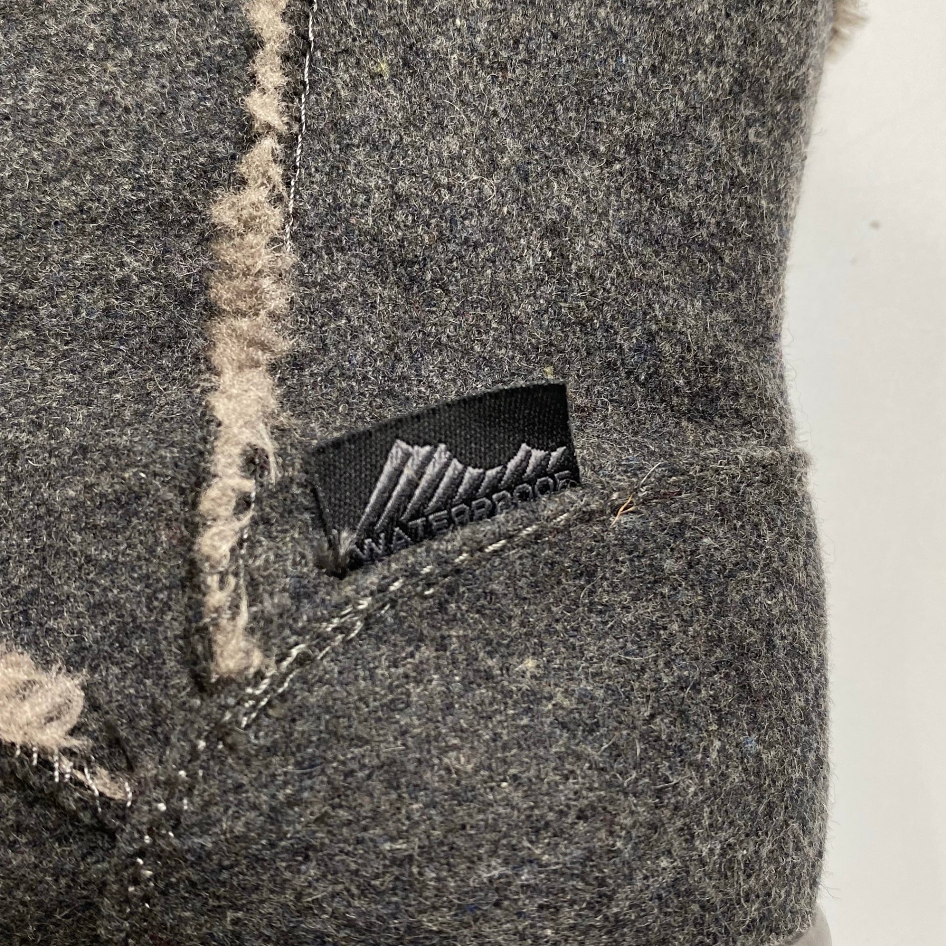 Columbia コロンビア / BAREFOOT MOUNTAIN ブーツ 参考定価：11,000+tax SIZE:24cm