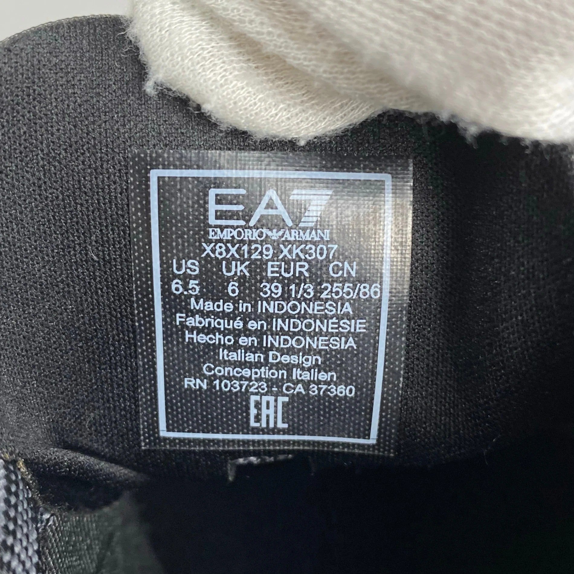 EMPORIO ARMANI エンポリオ アルマーニ / ローカットスニーカー ロゴ 厚底 ネイビー×ブラック 参考定価：45,000程度 SIZE:26cm程度