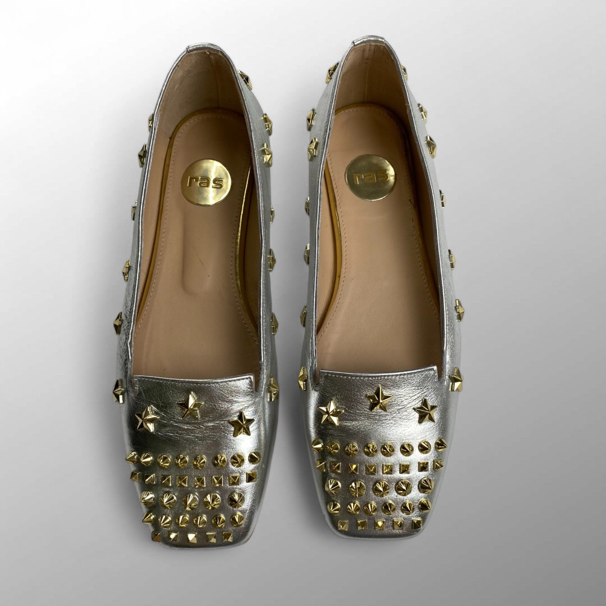ras ラス / スタッズスクエアトウパンプス 参考定価：40,000程度 SIZE:24cm程度