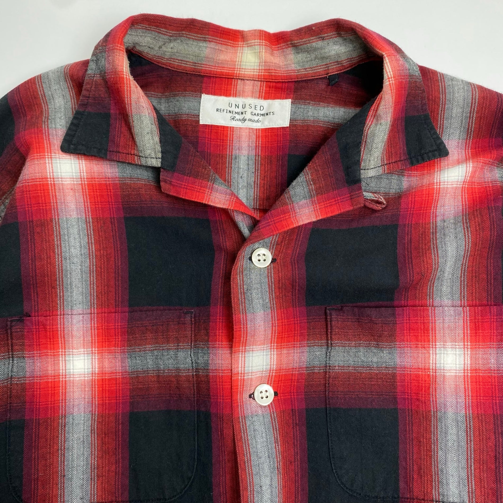UNUSED アンユーズド / オープンカラーシャドウチェックシャツ ヘリンボーン レッド ブラック 参考定価：19,000+tax SIZE:1