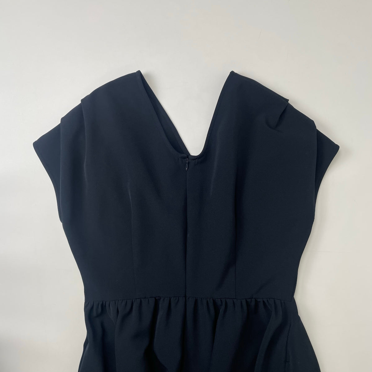 JENNE / タック立体ドレスワンピ 参考定価：25,000+tax SIZE:L