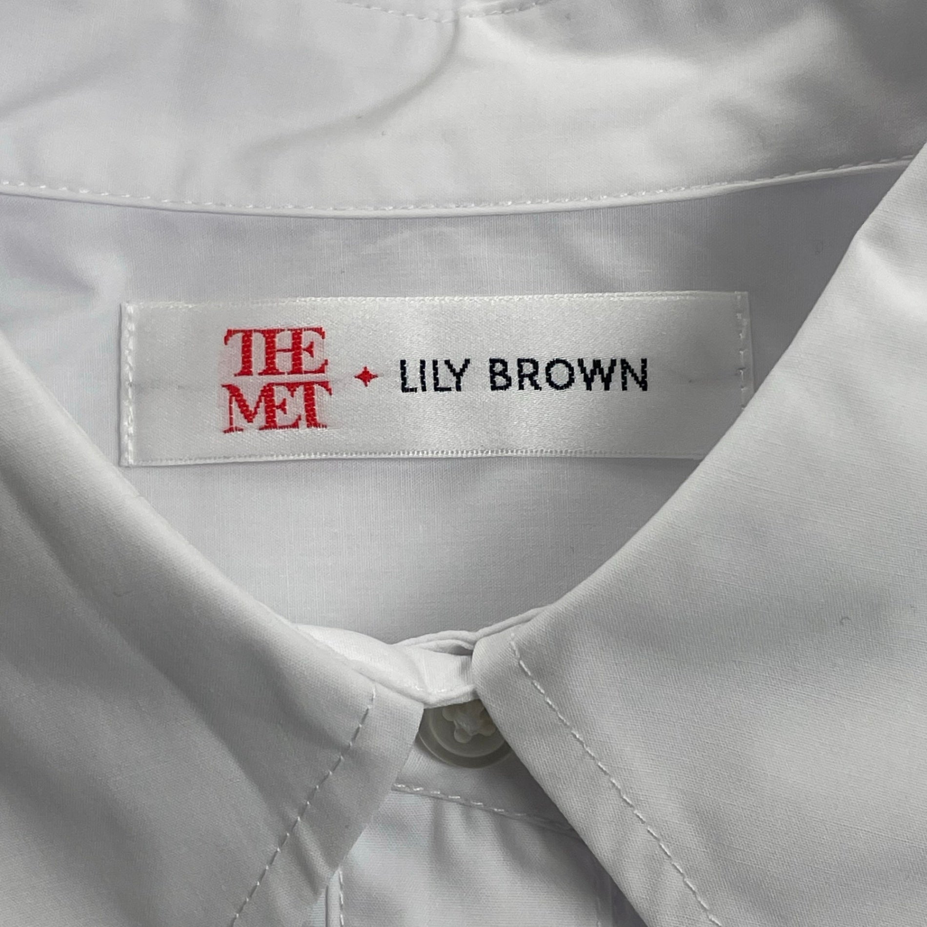 THE MET × LILY BROWN メトロポリタン美術館 リリーブラウン / コラボクロップドシャツ 極美品 参考定価：13,600+tax SIZE:FREE