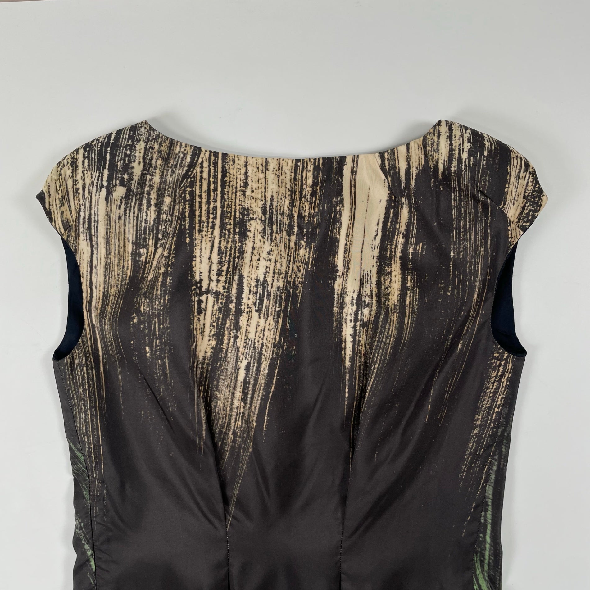 DRIES VAN NOTEN / シルクノースリーブブラウス 参考定価：100,000程度 SIZE：36