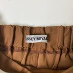 【極美品】ISSEY MIYAKE イッセイミヤケ タック テーパード パンツ