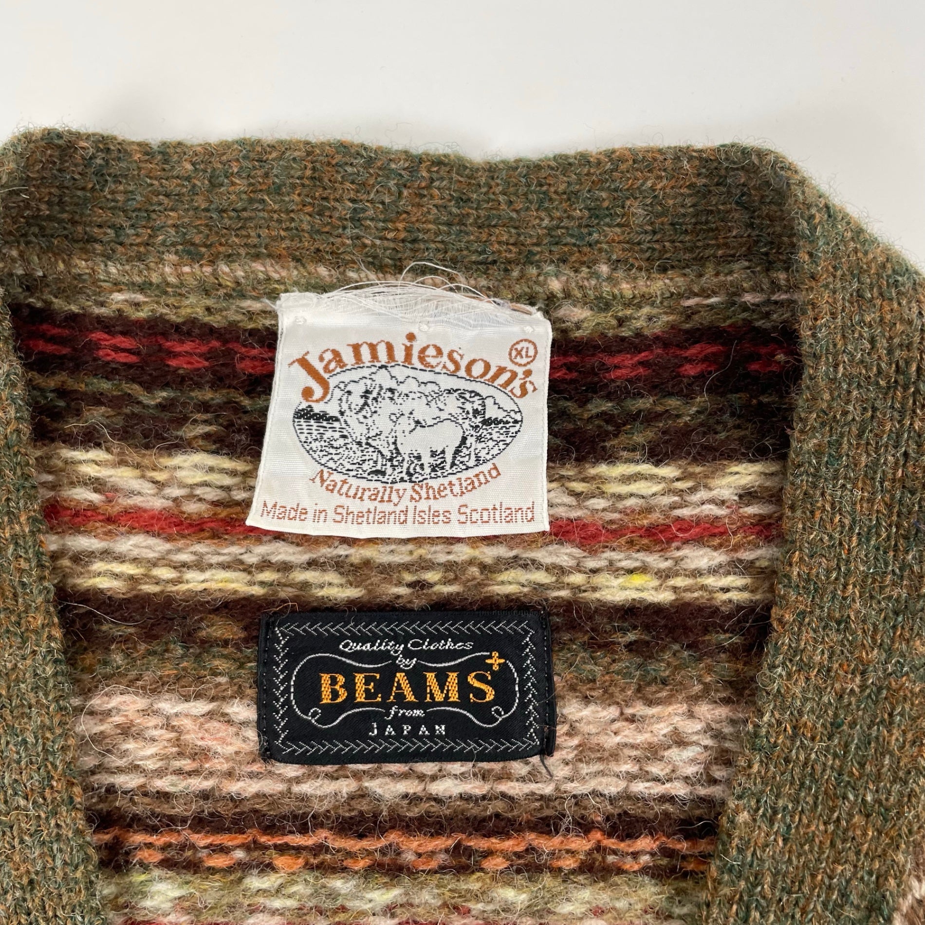 Jamieson's × BEAMS PLUS / フェアアイルニットベスト SIZE:XL – BAUM Jamieson's × BEAMS PLUS / フェアアイルニットベスト SIZE:XL – BAUM