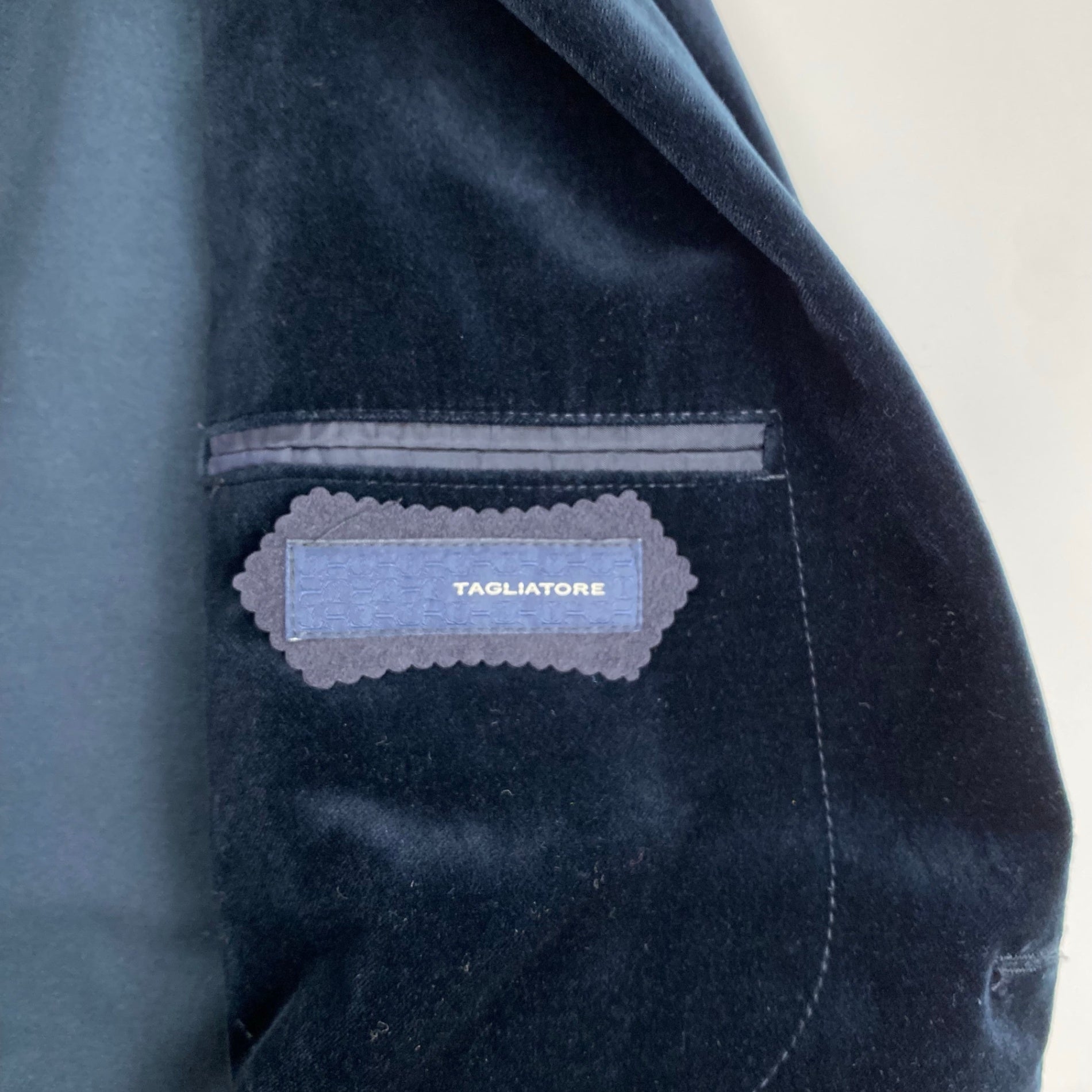 TAGLIATORE タリアトーレ / MONTECARLO ベロアジャケット ピークドラペル 参考定価：120,000程度 SIZE：50（L程度）