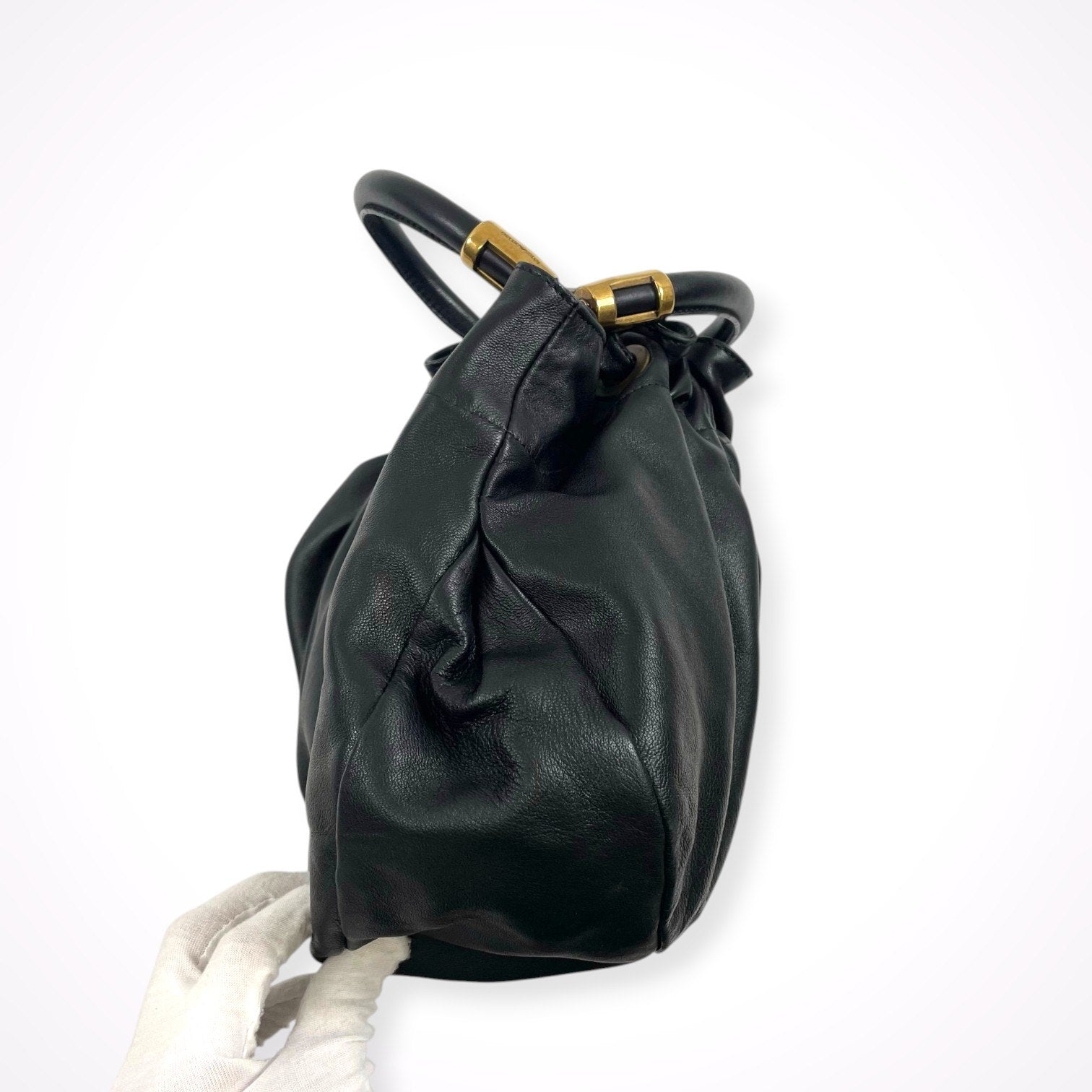 EMPORIO ARMANI / レザーボールハンドバッグ 参考定価：120,000程度