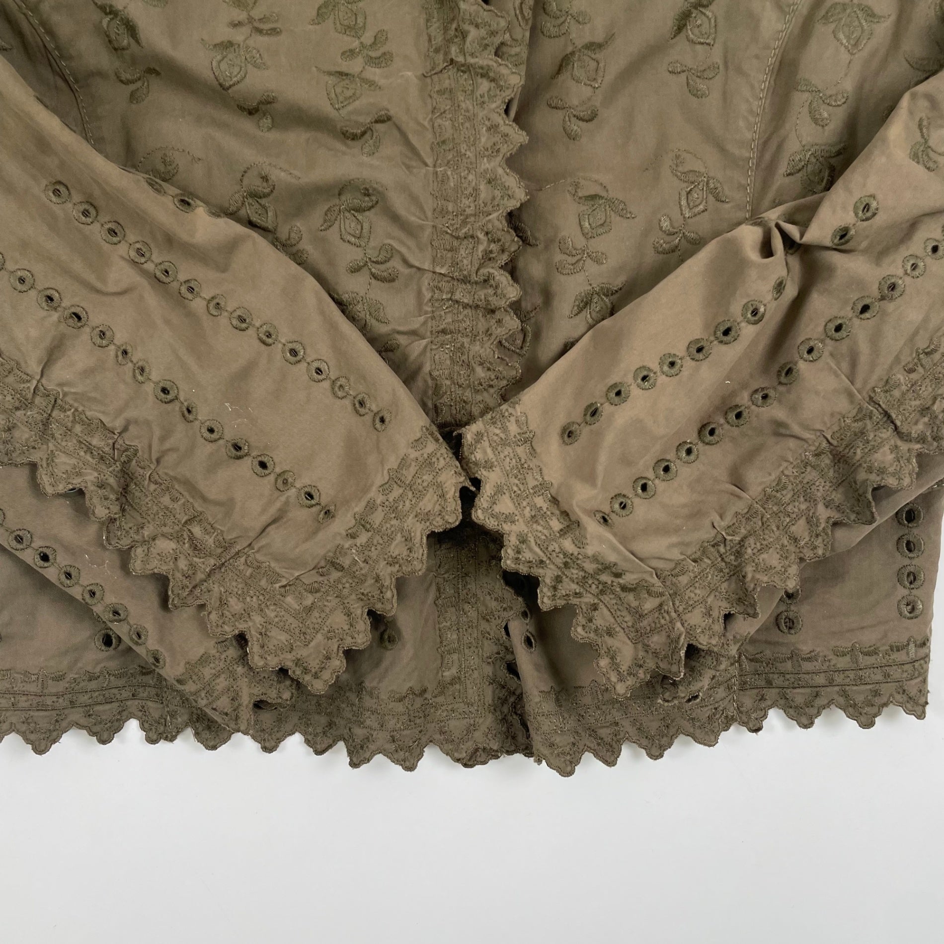 ERMANNO SCERVINO / カットワーク刺繍ジャケット 参考定価：250,000程度 SIZE:L程度