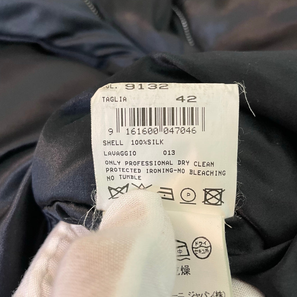 GIORGIO ARMANI / ピュアシルクダウンジャケット BORGO21製 参考定価：600,000程度 SIZE:42