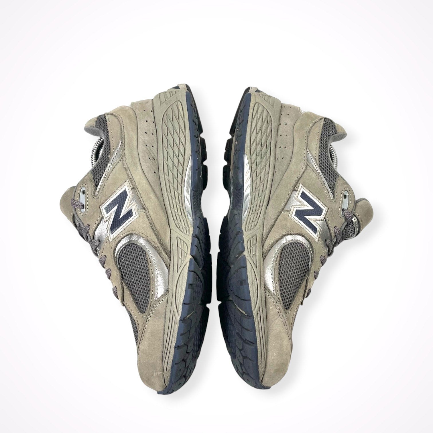 new balance / ML2002RA ヌバック×メッシュ 参考定価：20,000+tax SIZE:26cm