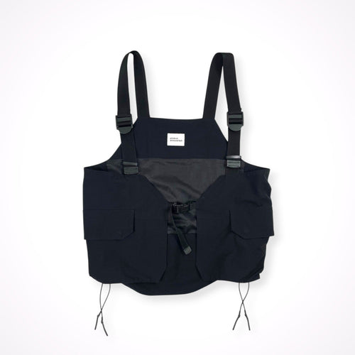 product ALMOST BLACK / ミニマルユーティリティベスト 参考定価：42,000程度 SIZE:1