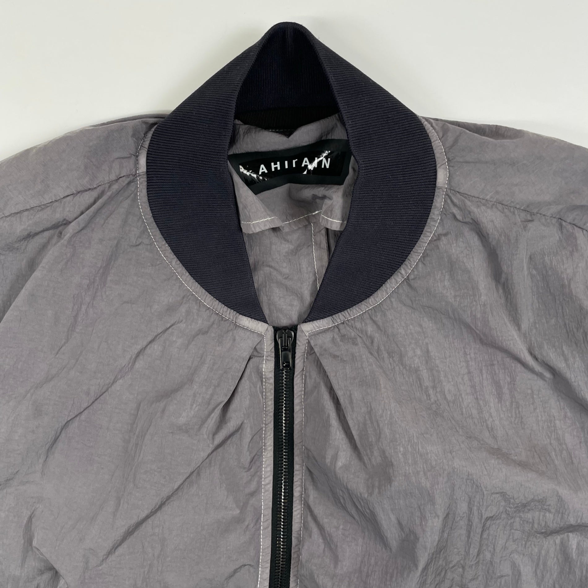 AHIRAIN / ナイロンブルゾン 未使用品 参考定価：80,000程度 SIZE:M