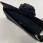 GIORGIO ARMANI / ロゼットパーティバッグ 未使用品 箱付 参考定価：150,000程度