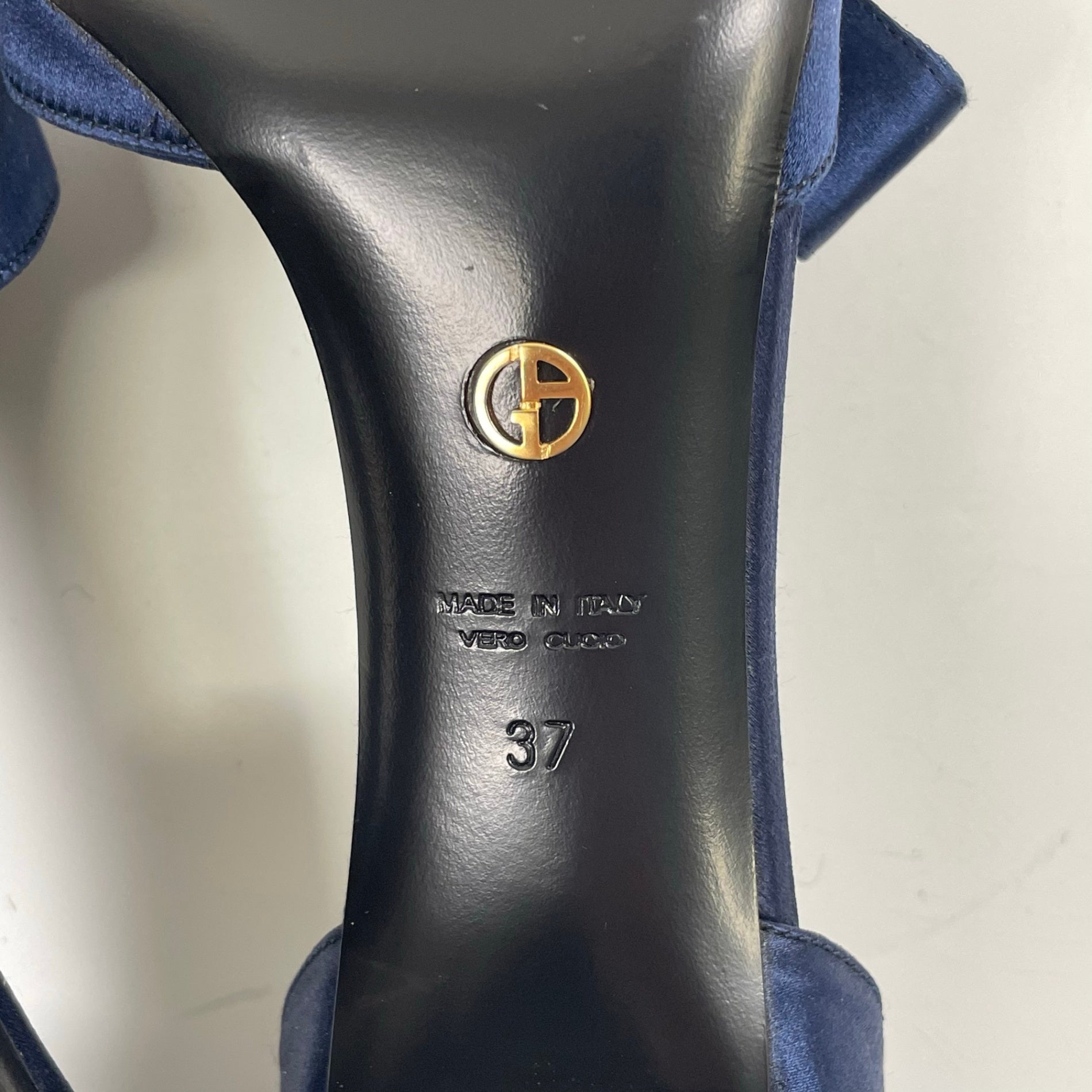 GIORGIO ARMANI / サテンヒールパンプス 美品 参考定価：160,000程度