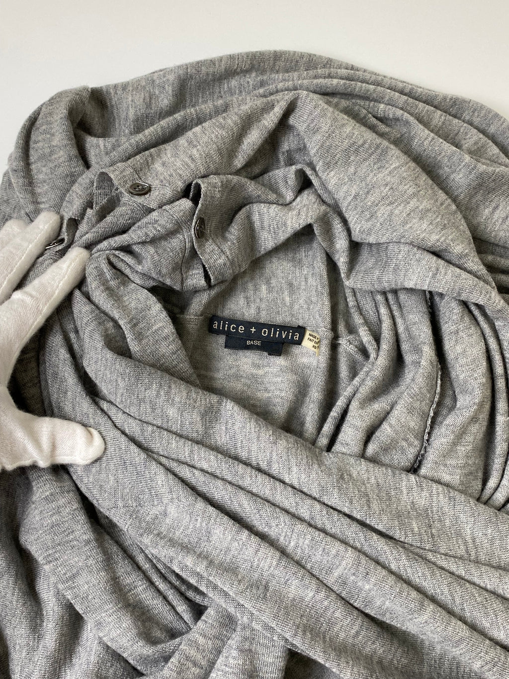 alice+olivia 変形ニット ケリー・ラザフォード着用