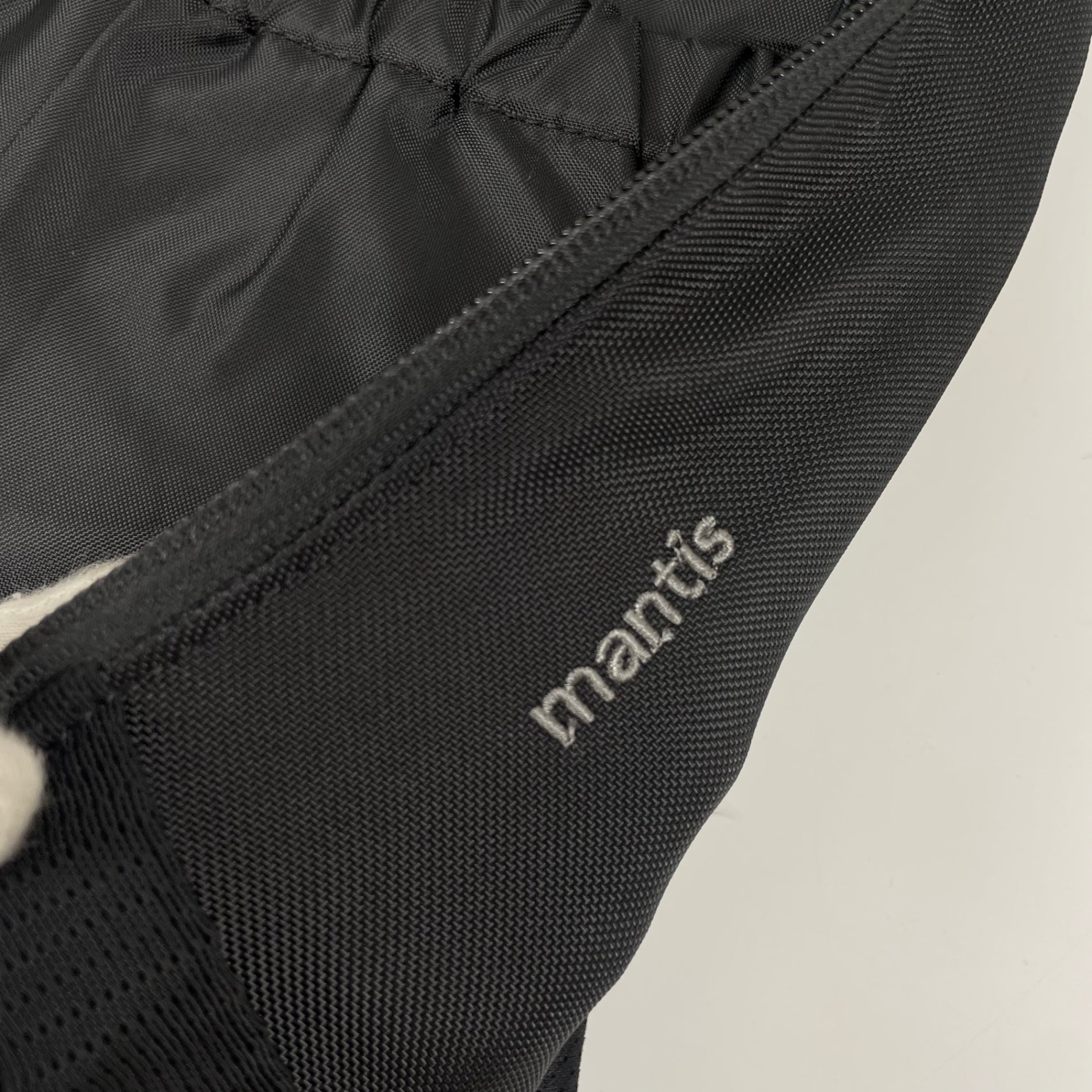ARC'TERYX / MANTIS 26 BACKPACK 廃番品 グレー刺繍