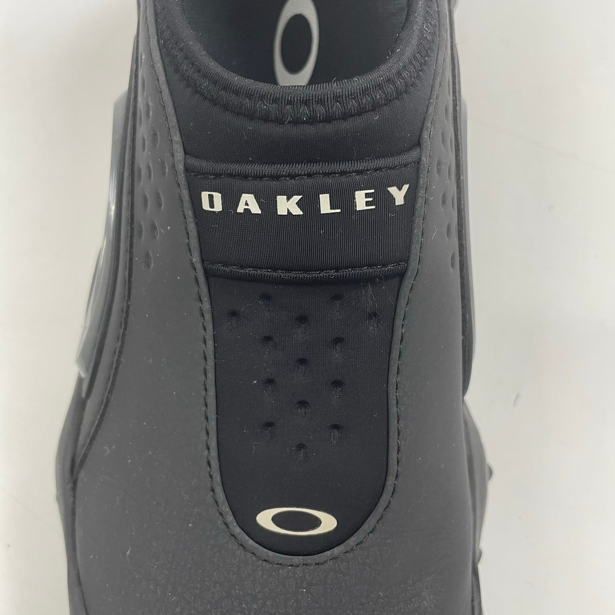 OAKLEY / Edge Icon スニーカー 極美品 SIZE:26.5cm