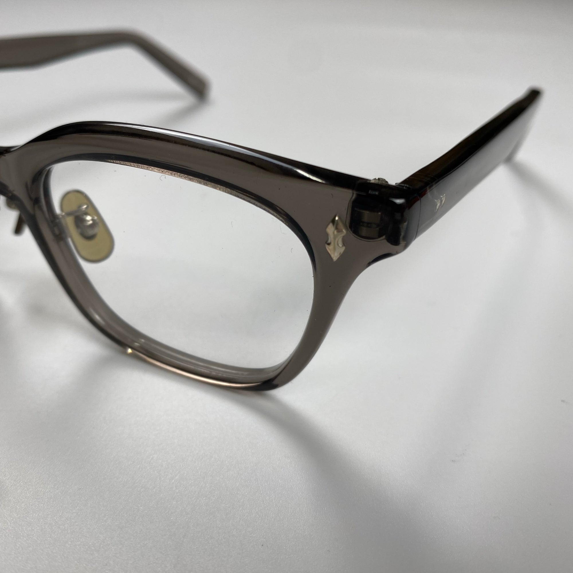 【美品】 金子眼鏡 × 泰八郎謹製 職人シリーズ / PREMIER VII 伊達メガネ クリアグレーフレーム 度なしクリアレンズ 参考定価：58,000+tax
