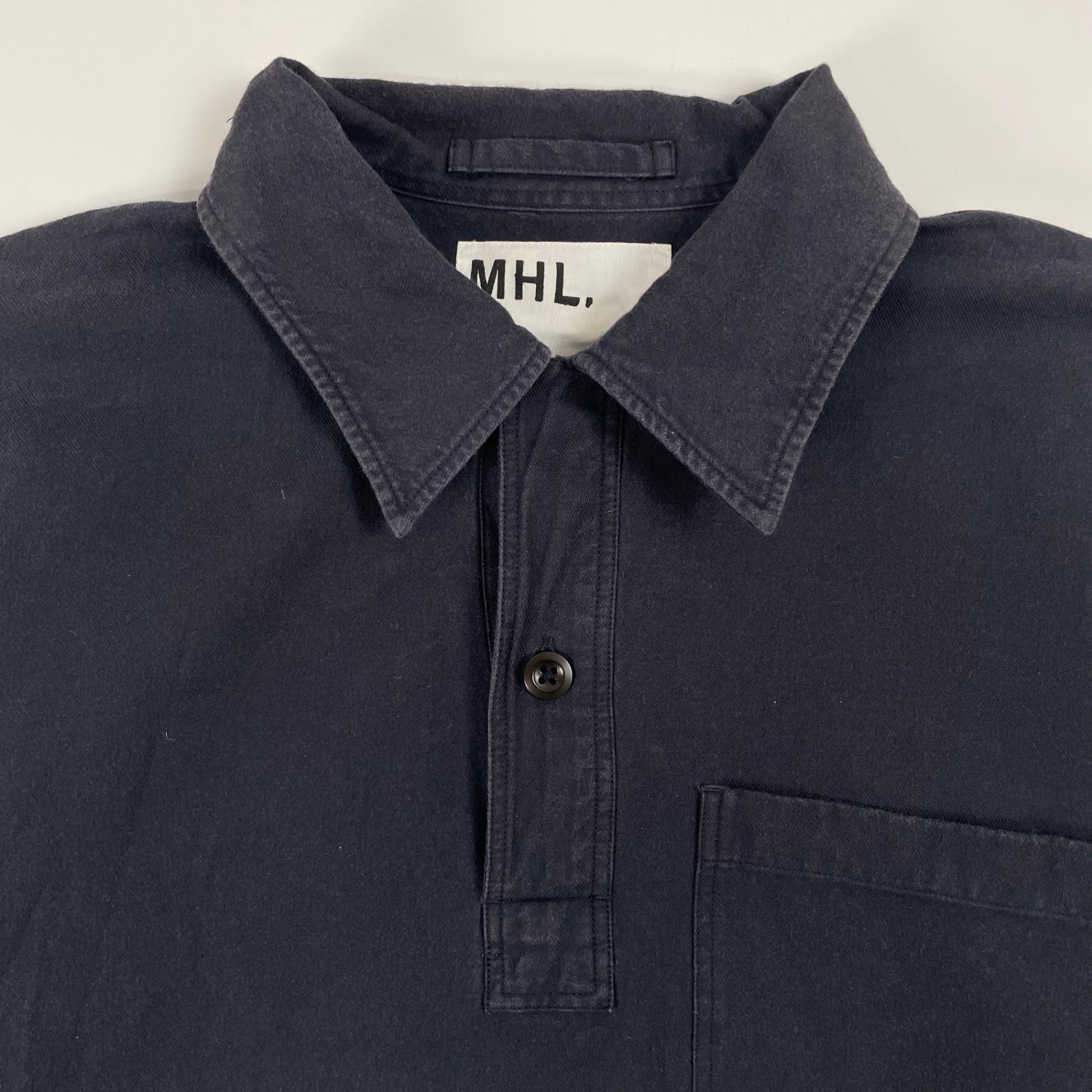 MHL. / 日本製コットンプルオーバーシャツ VINTAGE COTTON TWILL 参考定価：24,000程度 SIZE:S
