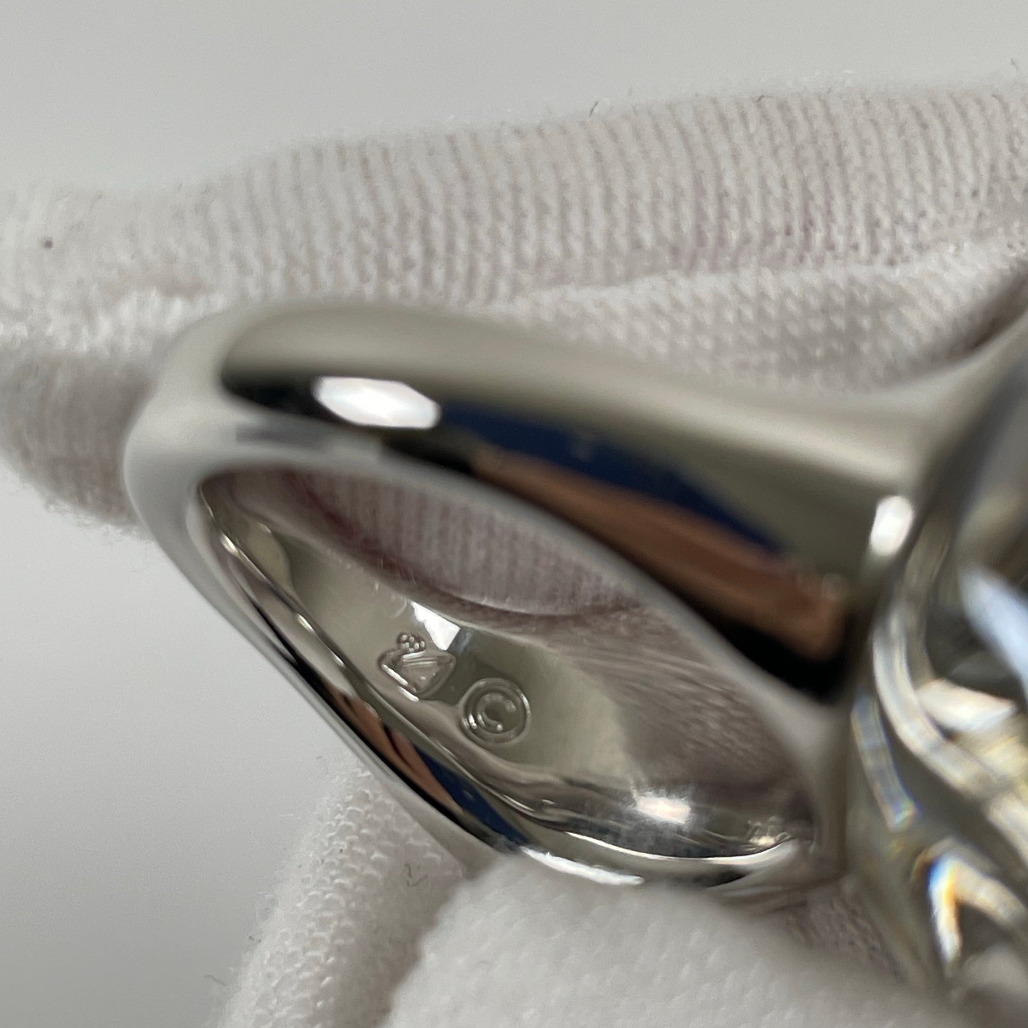 SWAROVSKI / クリスタルハートリング 箱付