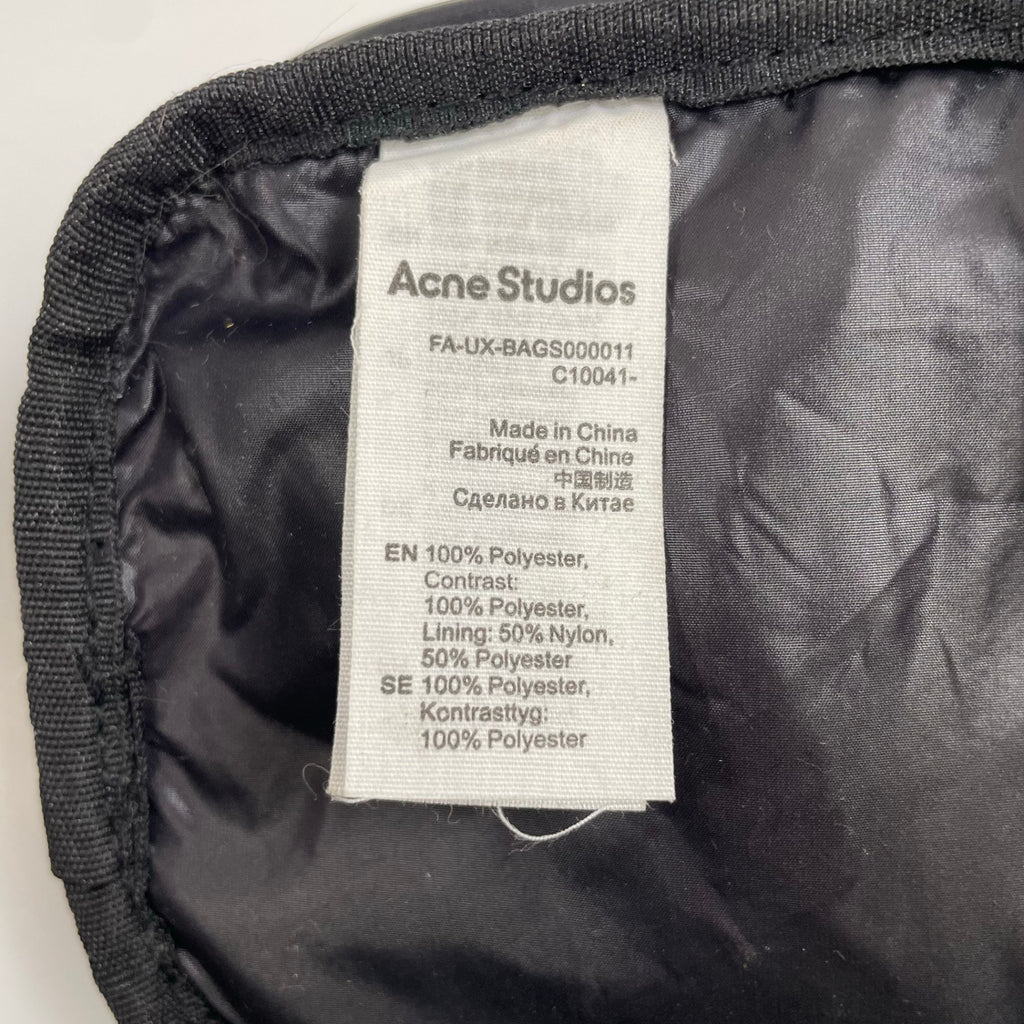 Acne Studios アクネストゥデオズ / LOGO PLAGUE POCKET BAG フェイスロゴショルダーバッグ 参考定価：30,000程度