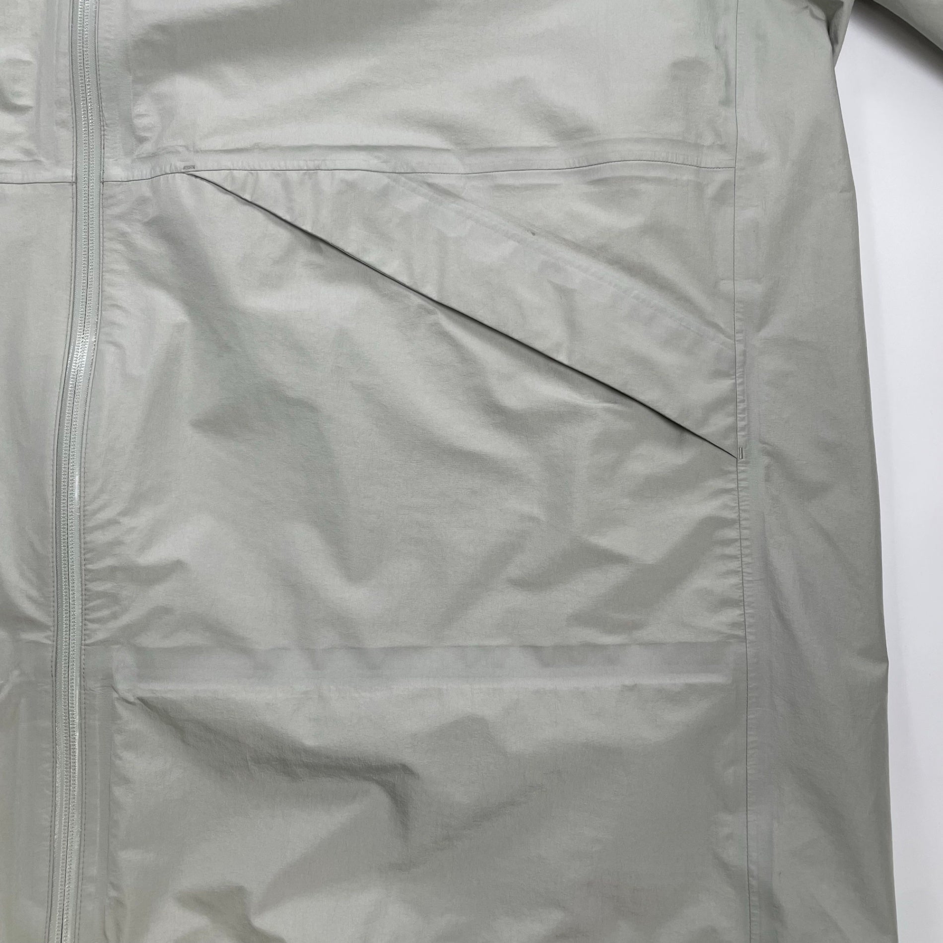 emmi × HELLY HANSEN / RAINCOVER FOR FIBERPILE レインコート  参考定価：24,000+tax SIZE:L