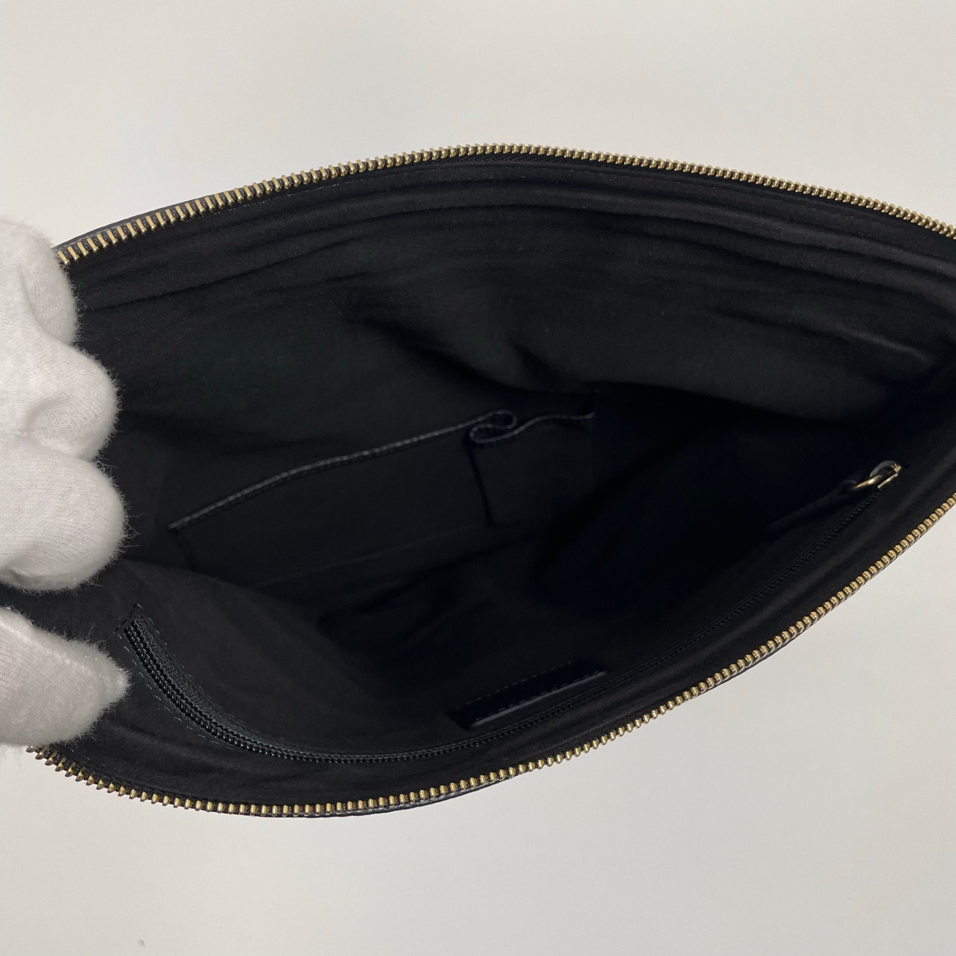 ESCADA エスカーダ / レザークラッチバッグ 折りたたみ型 ブラック 参考定価：130,000程度