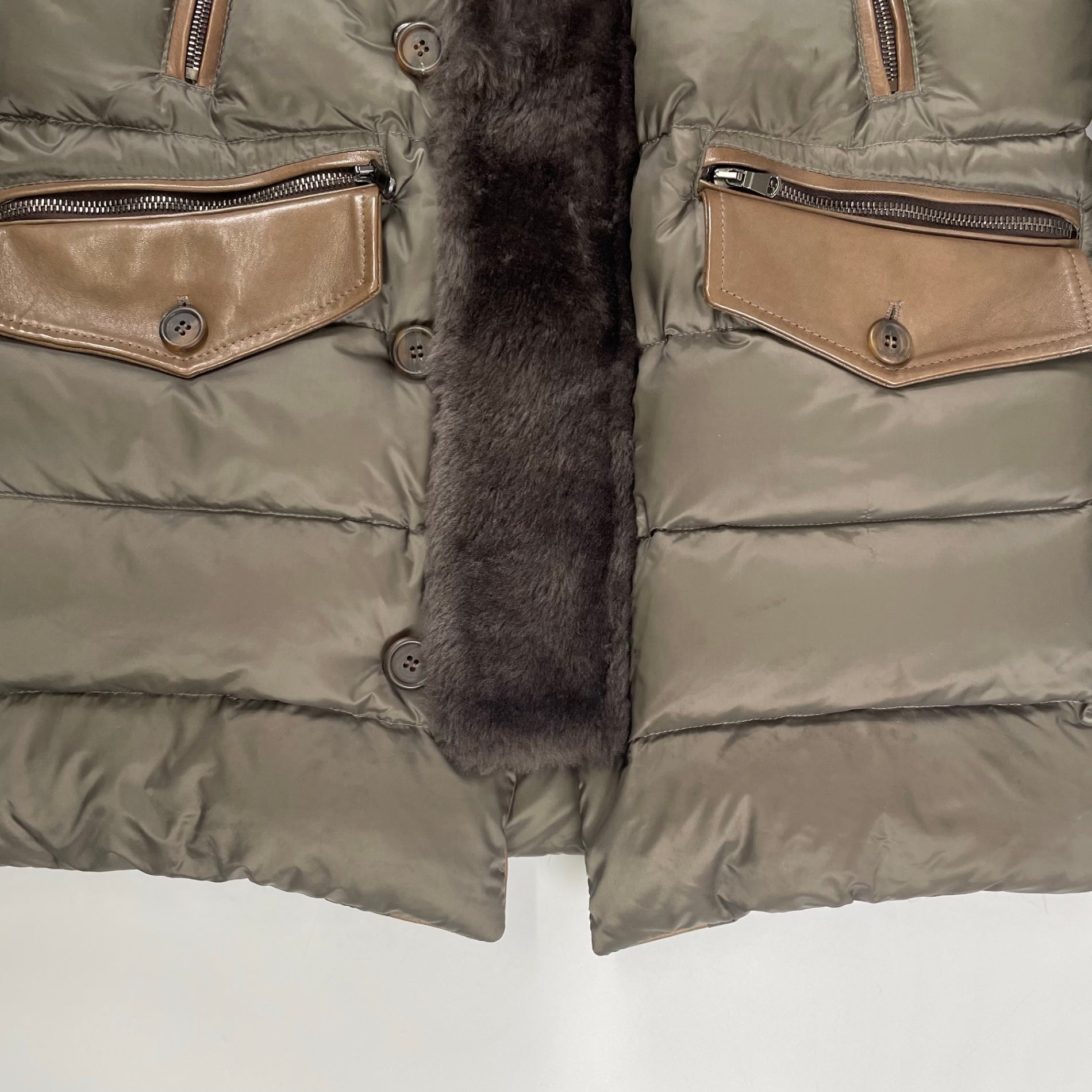 EMMETI / GREYN-3Bムートンダウン 参考定価：189,000+tax SIZE:46