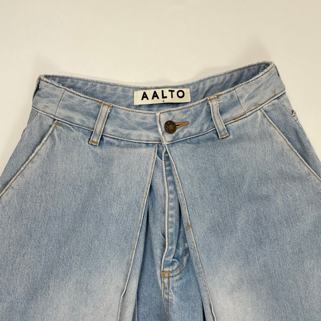 AALTO / タックワイドデニムパンツ 参考定価：55,000程度 SIZE:W68