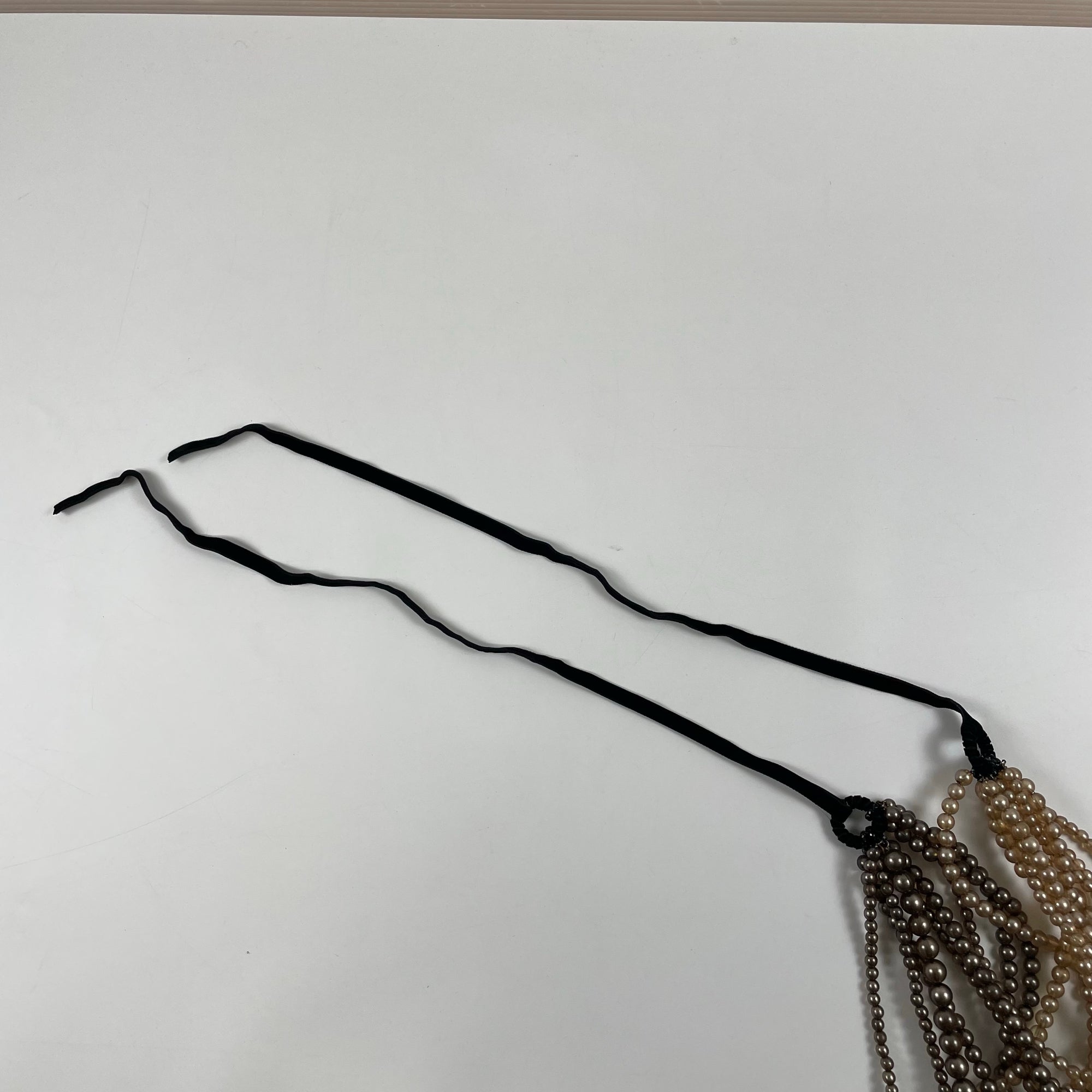 GIORGIO ARMANI / 9連ボールネックレス 箱付 参考定価：180,000程度