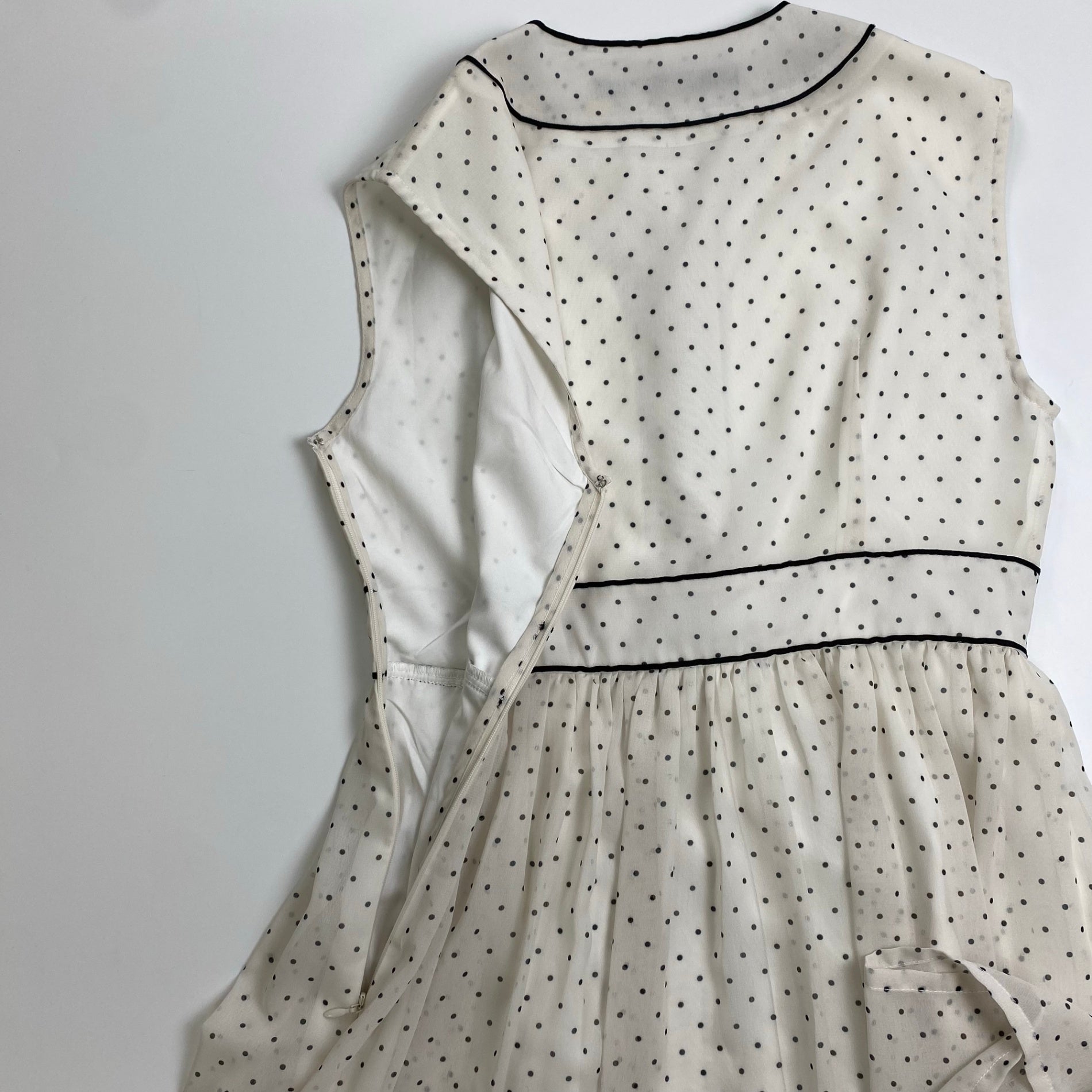 an another angelus アン アナザー アンジェラス / 配色ラインシアードットワンピース 参考定価：16,000+tax