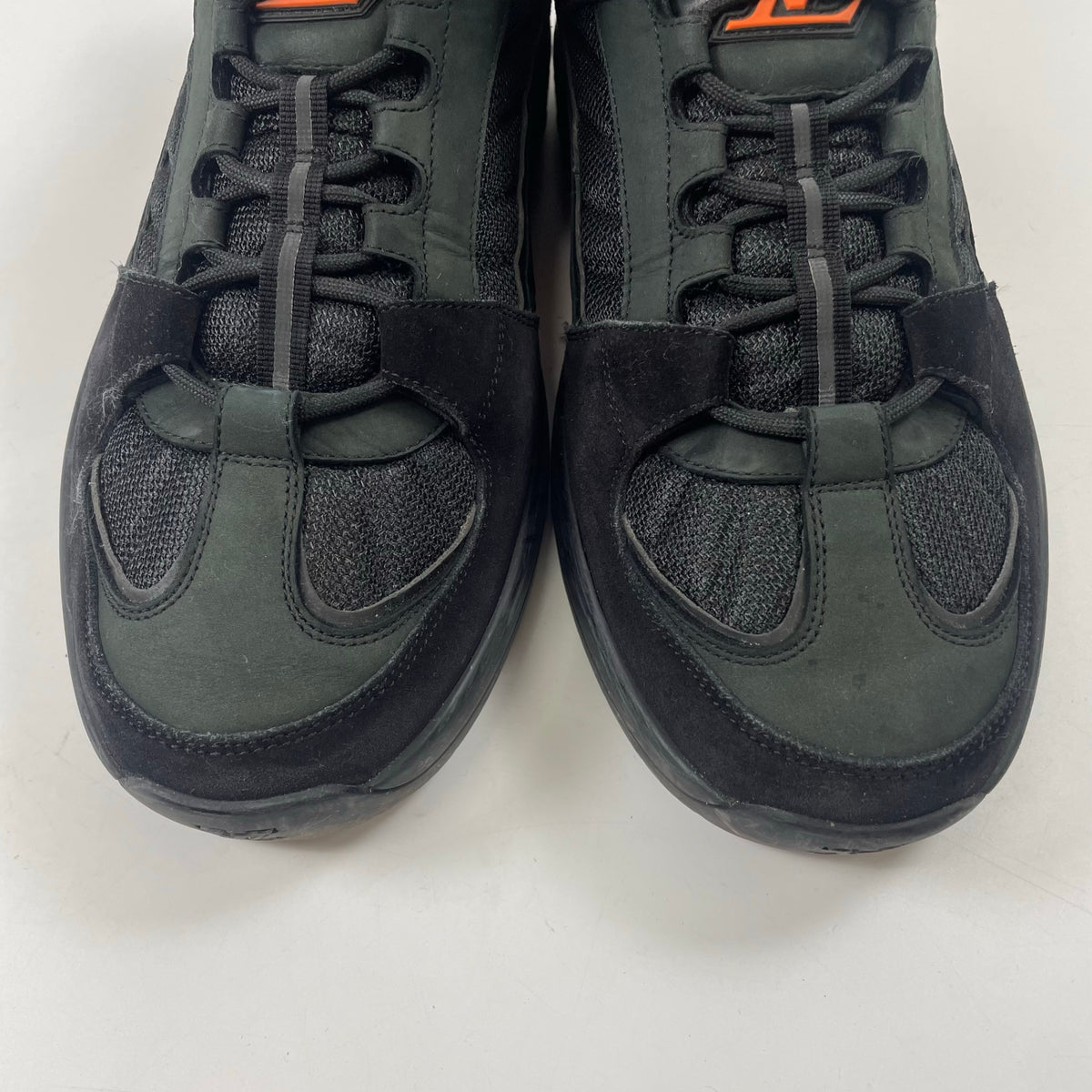 LOUIS VUITTON / アビューライン スニーカー ルシアン クラーク 参考定価：160,000程度 SIZE:9