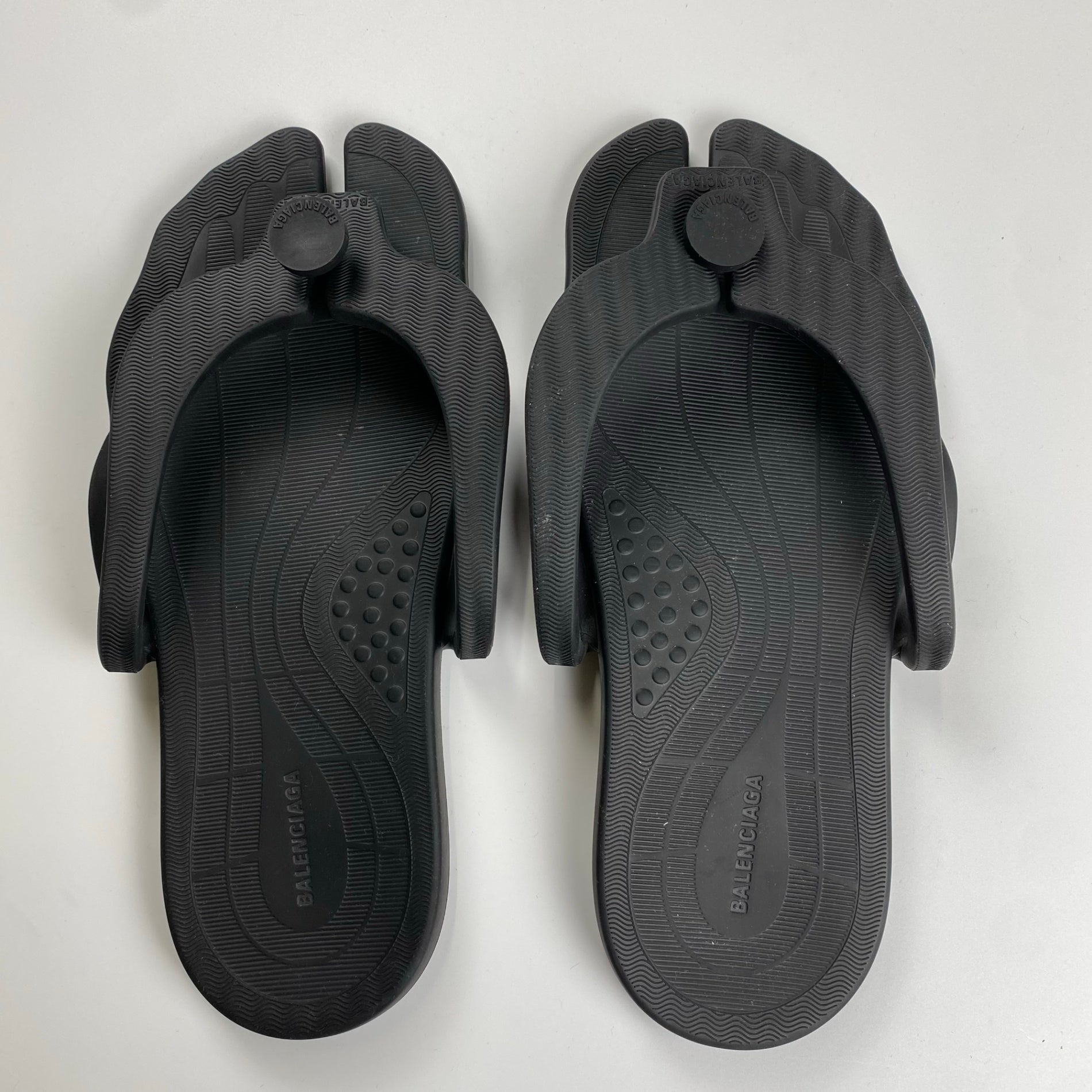 【カニエ ウエスト着用】 BALENCIAGA バレンシアガ / 足袋 ラバー サンダル ブラック 希少モデル  SIZE：27.5cm