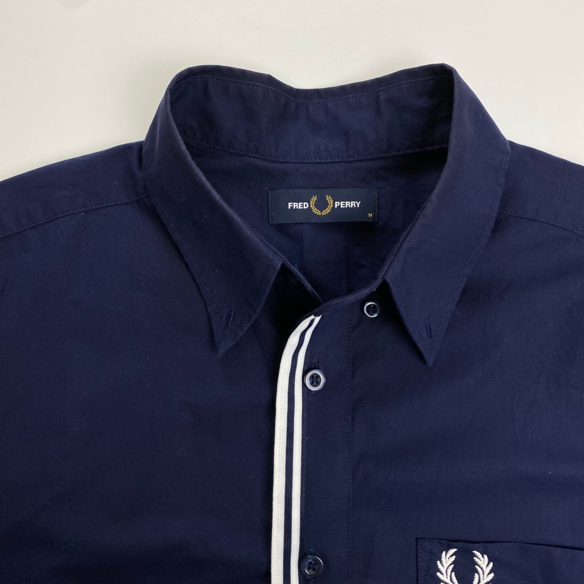 FRED PERRY フレッドペリー / TAPED PLACKET SHIRT エンブレム シャツ 参考定価：14,000+tax SIZE:M