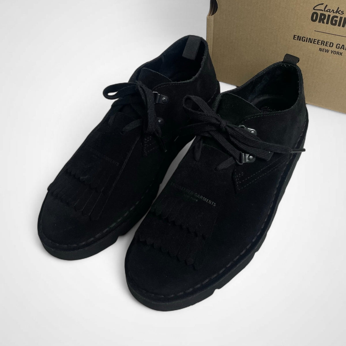 ENGINEERED GARMENTS × Clarks エンジニアドガーメンツ クラークス / DESERT KHAN EG スウェード 極美品 箱・替え紐付 参考定価：29,000+tax SIZE:26cm