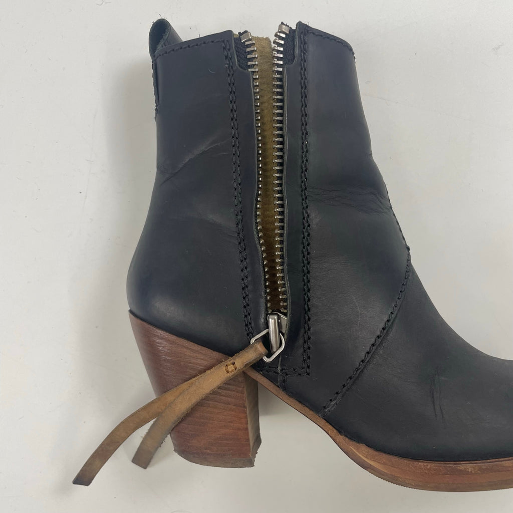 ACNE / PISTOLレザーブーツ 参考定価：80,000程度 SIZE:37