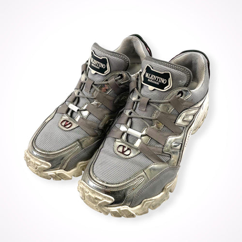 VALENTINO × UNDERCOVER / コラボスニーカー 参考定価：110,000程度 SIZE:43
