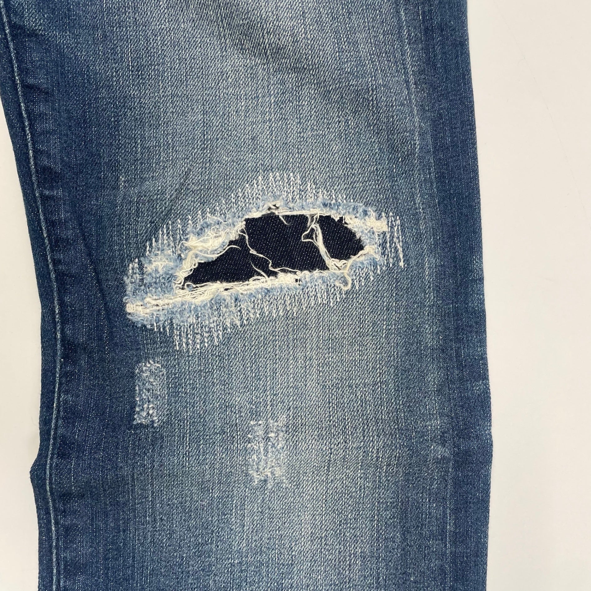 ARMANI EXCHANGE アルマーニエクスチェンジ / ダメージ加工デニムパンツ 参考定価：30,000程度 SIZE:29