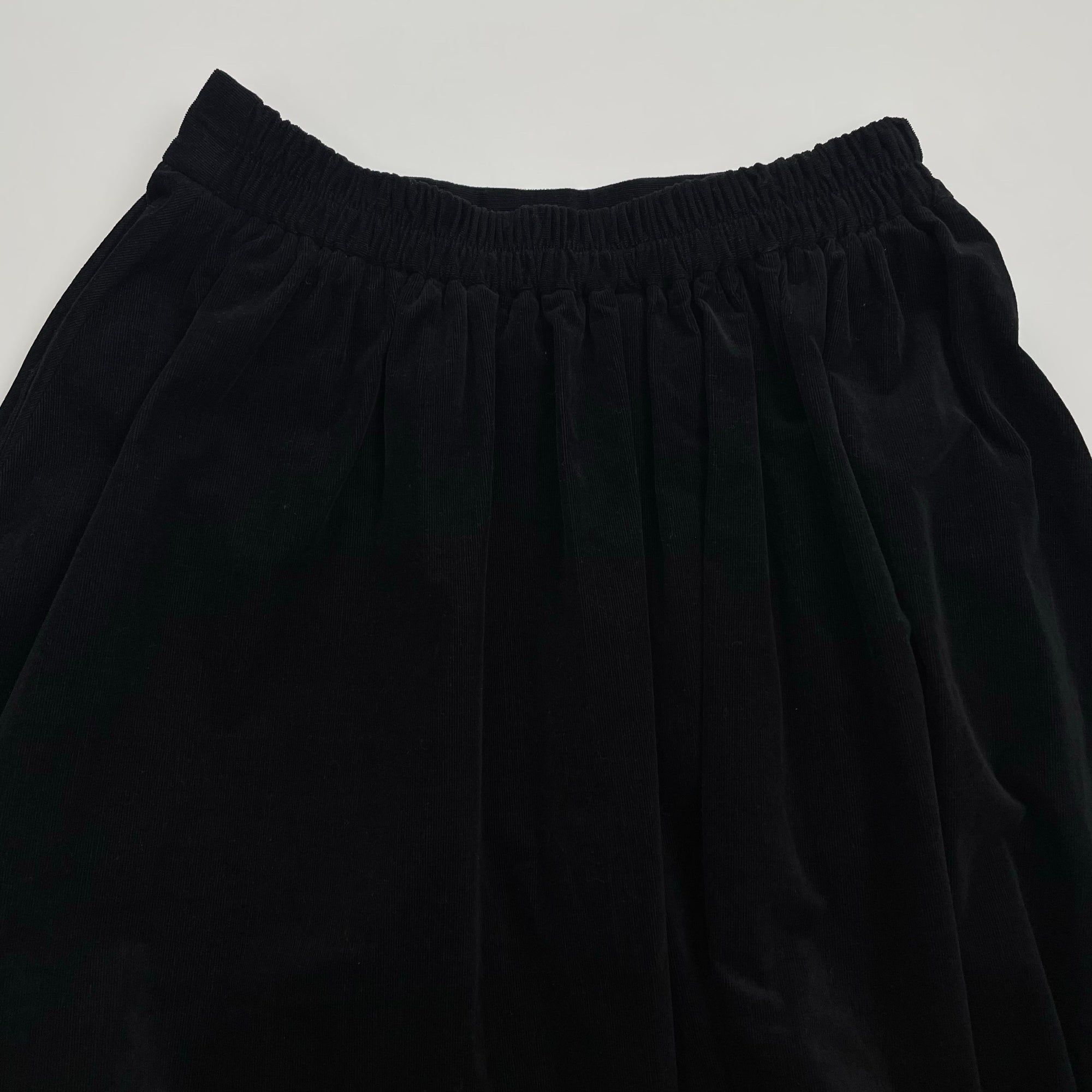 LE GLAZIK ル グラジック / 細畝コーデュロイスカート ブラック 参考定価：16,000+tax SIZE:36