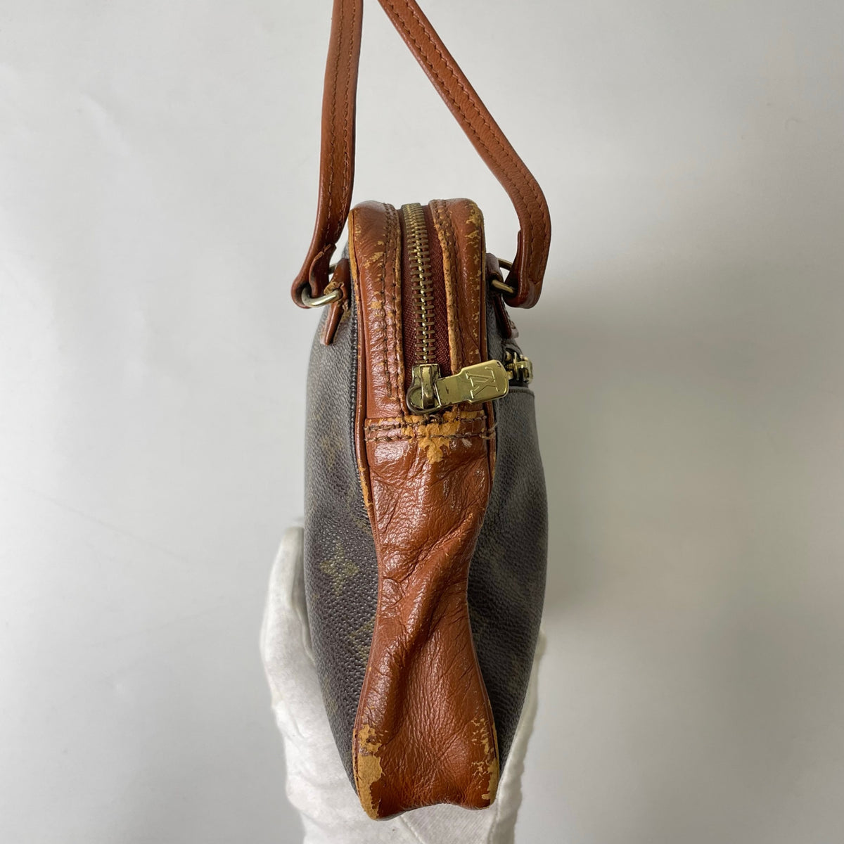LOUIS VUITTON / モノグラム セカンドバッグ サックスポーツ