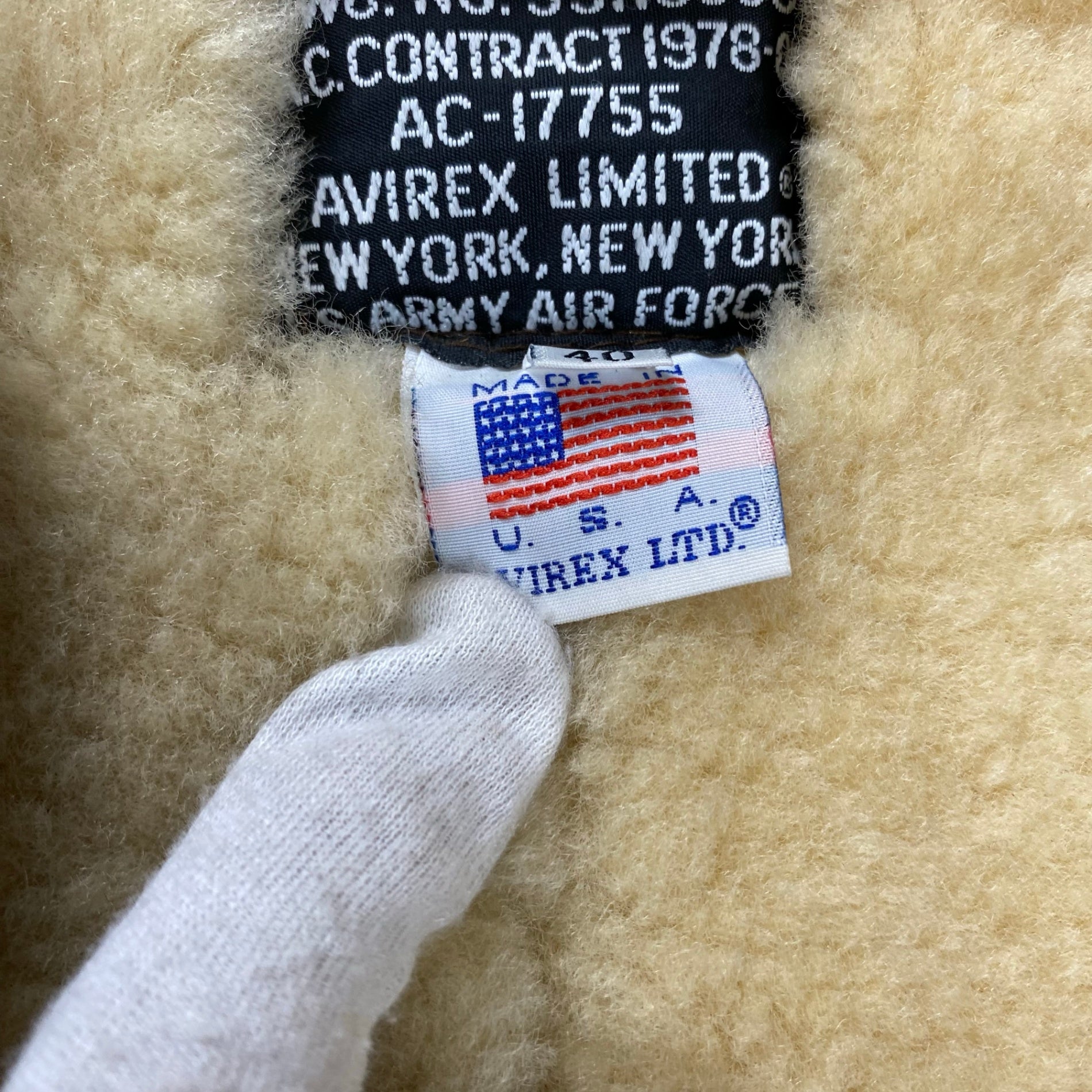 AVIREX アヴィレックス / B-3ムートンジャケット 革パッチ 78年復刻 SCOVILLジッパー 硬化なし SIZE：40