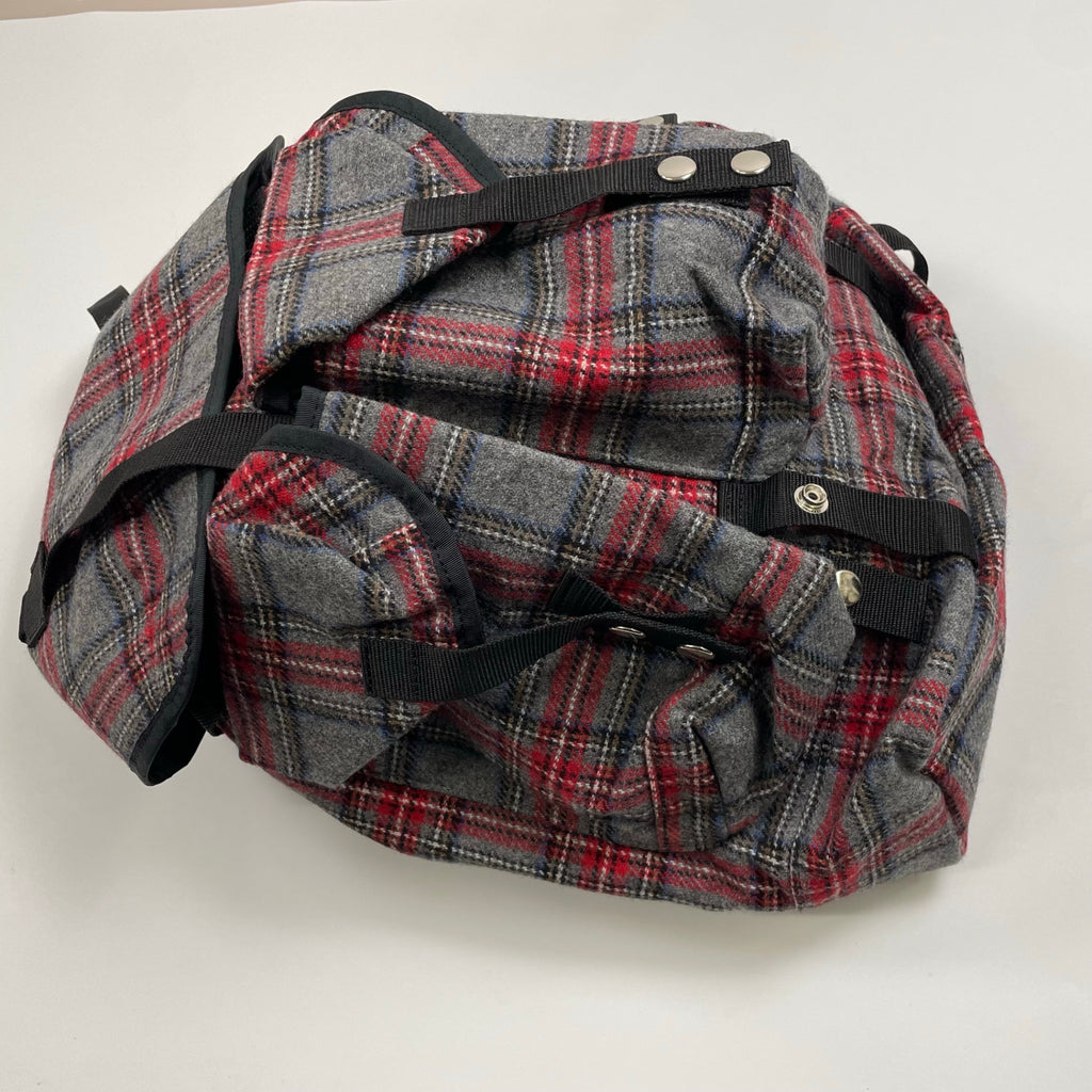 MARIOS マリオス / ウールギミックバックパック グレー×レッド 参考定価：50,000程度