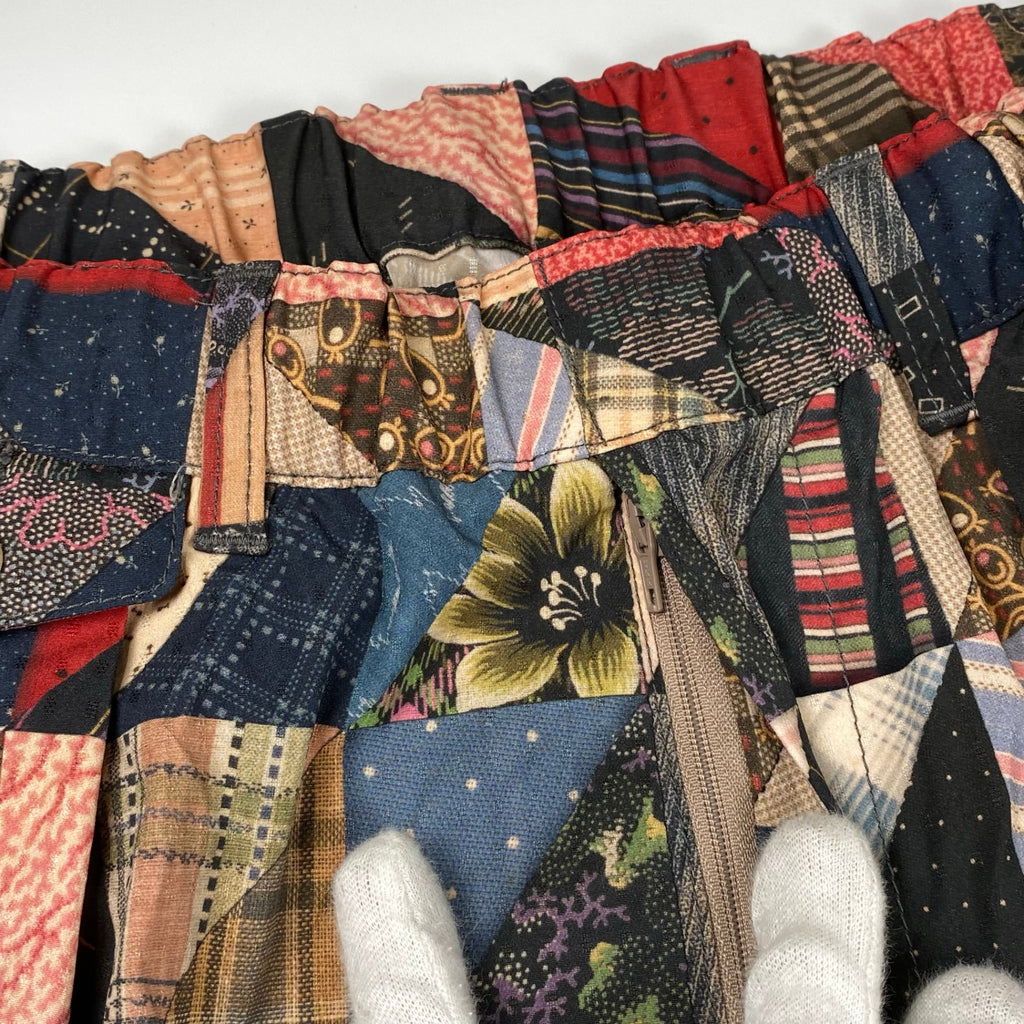 【タグ付 極美品 25SS】 BEAMS PLUS ビームスプラス / 2 Pleats Relax Trousers パッチワークプリント イージーパンツ 参考定価：24,000+tax SIZE：M(XL程度)