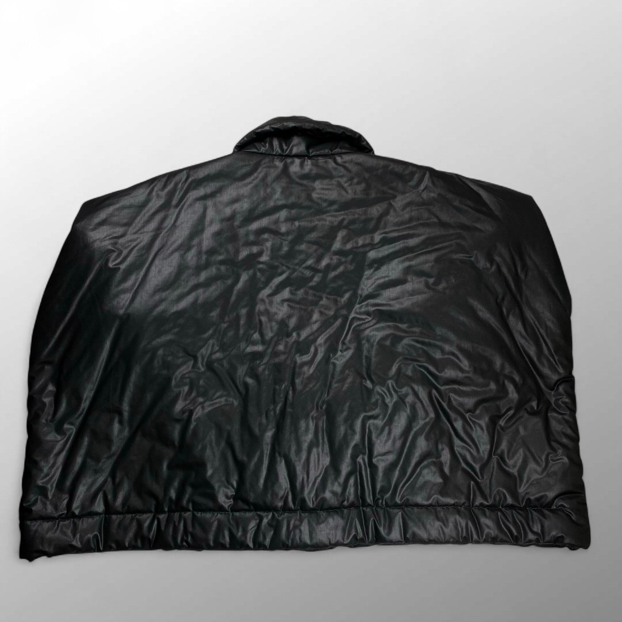 【ユニセックス】 132.5 ISSEY MIYAKE イッセイミヤケ / ダイアゴナル インサレーションジャケット ブラック IL23FA310 SIZE:3