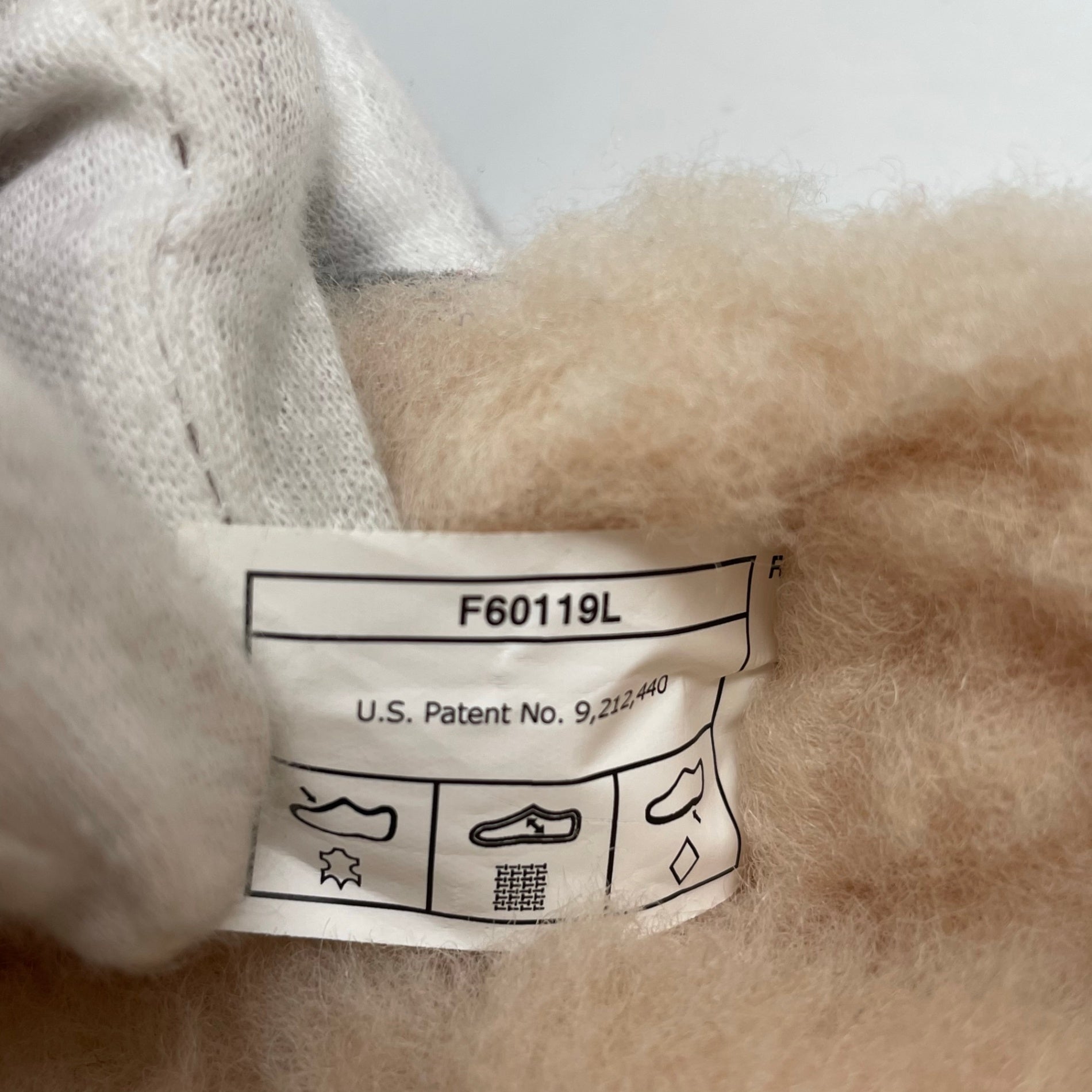 UGG アグ / ムートンローファー モカシンシューズ F60119L 参考定価：26,000程度